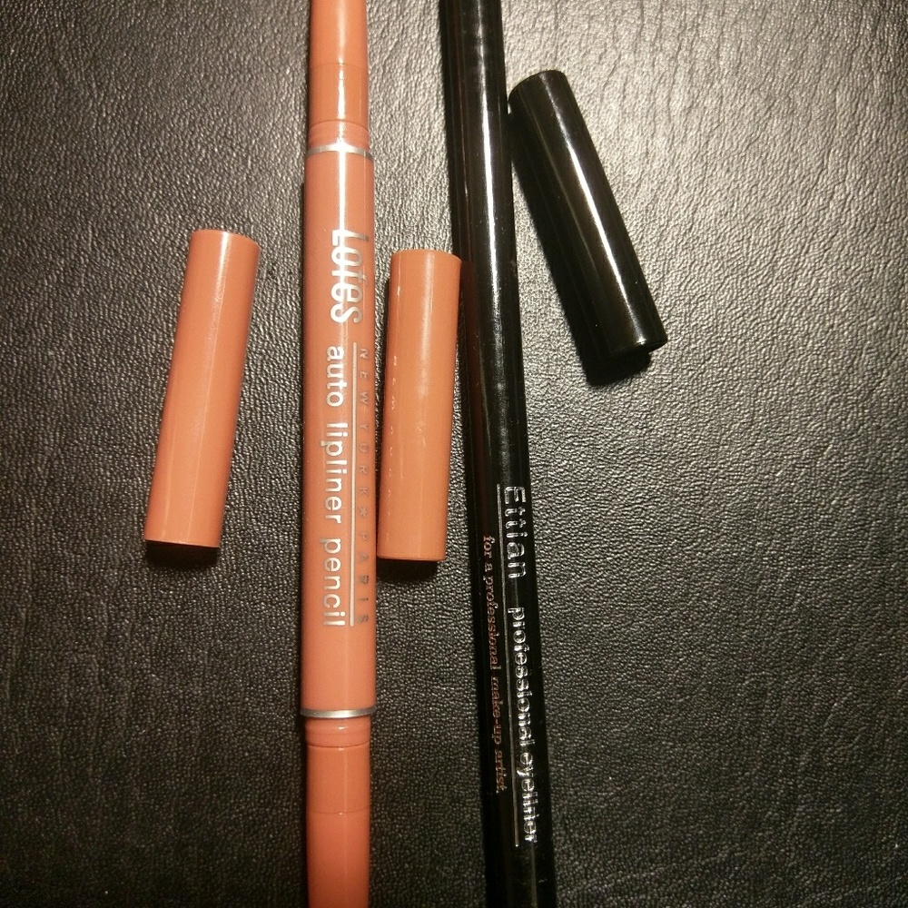 Brand New Unopened velvety Eye & dual Lip …